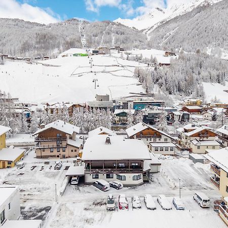 Hotel Garni Maria Theresia Sölden Exteriör bild