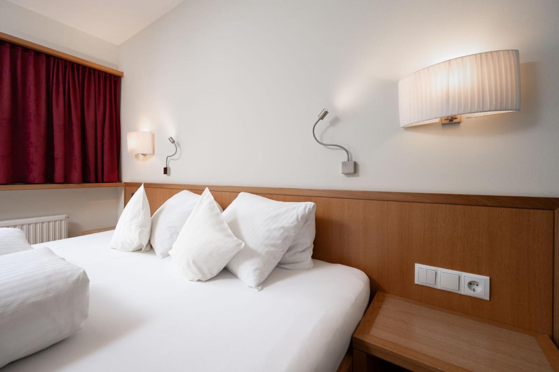 Hotel Garni Maria Theresia Sölden Exteriör bild