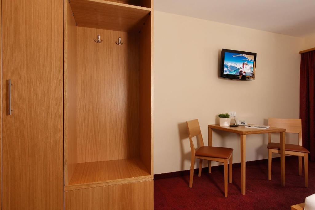 Hotel Garni Maria Theresia Sölden Exteriör bild